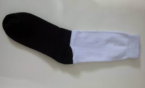 Konveksi Kaos Kaki Hitam Putih di Depok